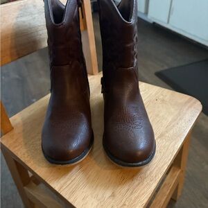 Target Chestnut Leather Ankle Boots